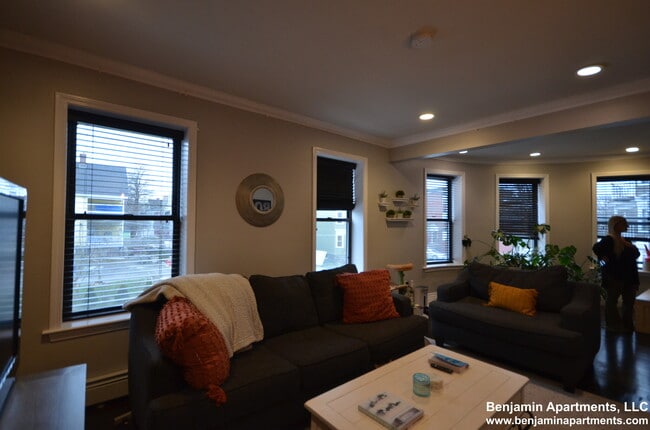 60 Florida St, Unit 2 in Boston, MA - Building Photo - Building Photo