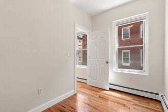 159 Salem St, Unit 2 in Boston, MA - Building Photo - Building Photo