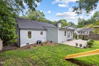 106 N Trail Dr in Raleigh, NC - Foto de edificio - Building Photo