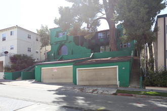 11023 Strathmore Dr in Los Angeles, CA - Building Photo - Building Photo