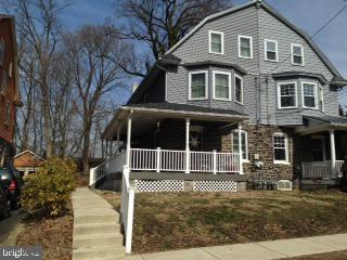125-125 Elmwood Ave in Narberth, PA - Building Photo - Building Photo