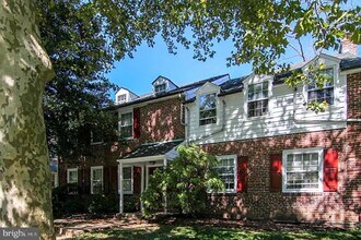 2910 Woodpipe Ln in Philadelphia, PA - Building Photo - Building Photo