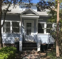 33 Duneway Ave in Ocean Beach, NY - Building Photo