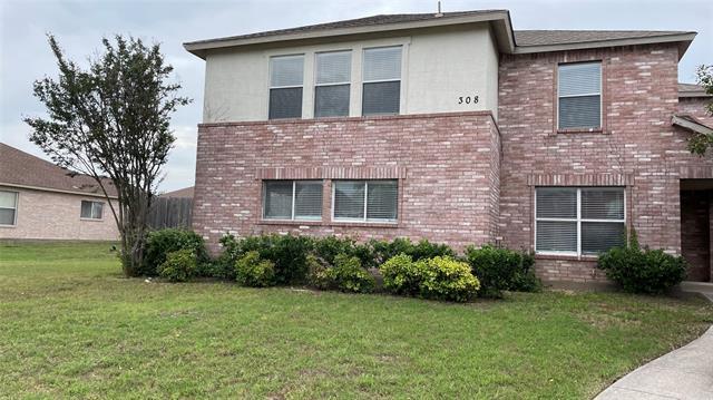 308 Teakwood Ln in Cedar Hill, TX - Building Photo