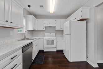364 Forest Hill Dr in Lexington, KY - Building Photo - Building Photo