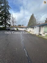 15171 SE 90th Ave in Clackamas, OR - Building Photo
