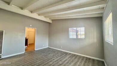 45519 Cedar Ave in Lancaster, CA - Building Photo - Building Photo