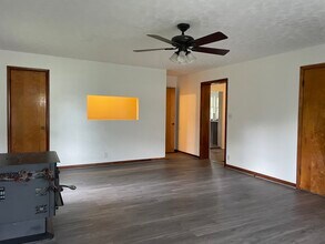 2004 Waneta Ave in Middletown, OH - Building Photo - Building Photo