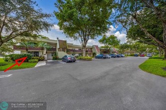 3061 N Course Dr in Pompano Beach, FL - Building Photo - Building Photo