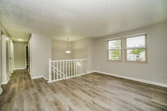 2471 Mica Ct in Grove City, OH - Building Photo - Building Photo