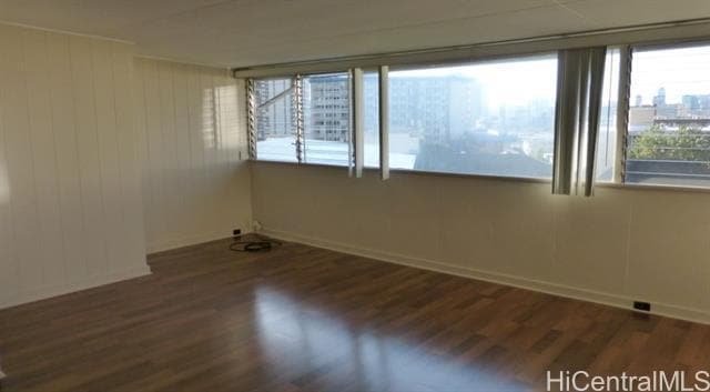property at 1571 Thurston Ave