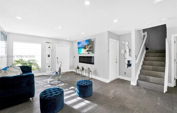 2311 SW 87th Way in Miramar, FL - Building Photo - Building Photo