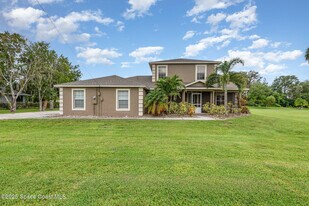 4055 Navajo Ln in Titusville, FL - Building Photo