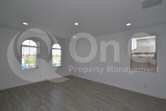 9213 W Glenrosa Ave in Phoenix, AZ - Building Photo - Building Photo