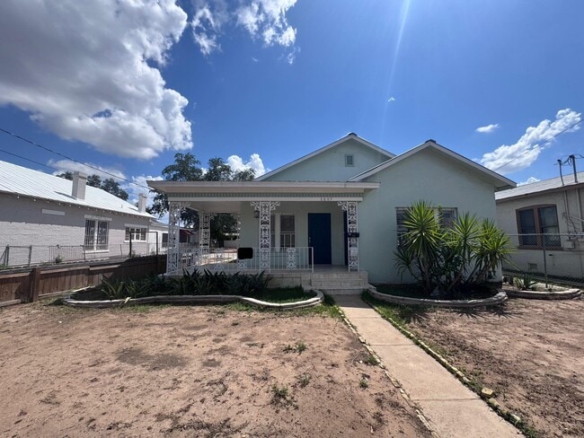 property at 1805 Washington St