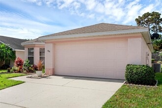 408 Lake Suzanne Dr in Lake Wales, FL - Foto de edificio - Building Photo
