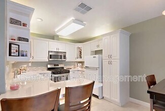 24713 Masters Cup Way in Santa Clarita, CA - Building Photo - Building Photo