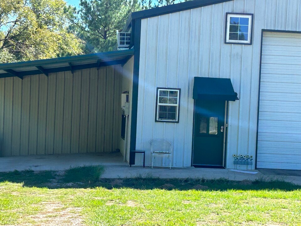 576 County Road 3605 in Bullard, TX - Foto de edificio