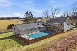 1839 Crumley Rd in Greenback, TN - Building Photo - Building Photo