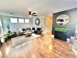 10263 Splendor Ridge Ave in Las Vegas, NV - Building Photo - Building Photo