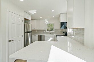 721 Stonewall Ct in Rock Hill, SC - Foto de edificio - Building Photo