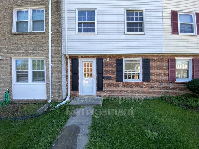 2793 Beechtree Ln in Woodbridge, VA - Building Photo - Building Photo