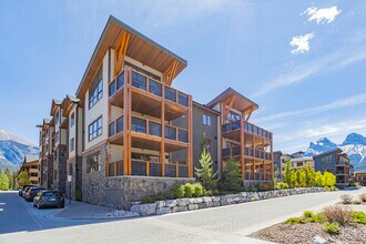 Jack Pine Lodge in Canmore, AB - Building Photo - Building Photo