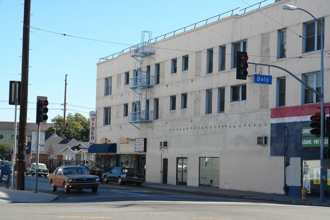 2532 DALY STREET in Los Angeles, CA - Foto de edificio - Building Photo
