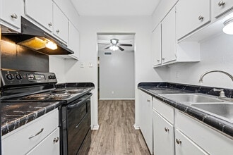 Park Lane Terrace in Dallas, TX - Foto de edificio - Interior Photo
