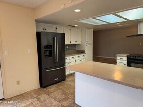 7126 W Sunnyslope Ln in Peoria, AZ - Building Photo - Building Photo