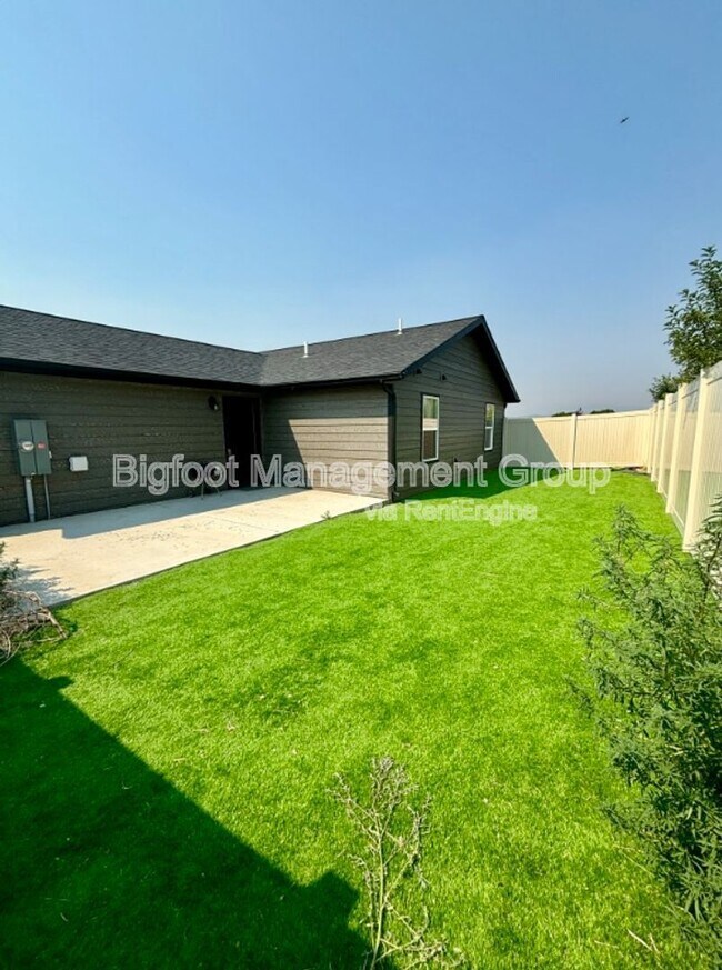 7995 Avocet Dr in Helena, MT - Building Photo - Building Photo