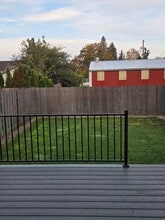 111 Section St in Molalla, OR - Foto de edificio - Building Photo