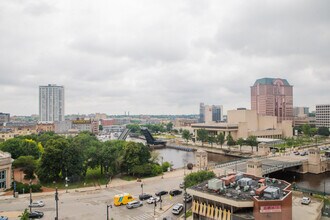 823 N 2nd St in Milwaukee, WI - Building Photo - Building Photo