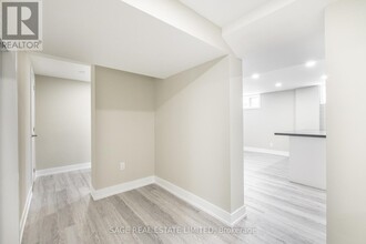 52 Glen Agar Dr in Toronto, ON - Building Photo - Building Photo