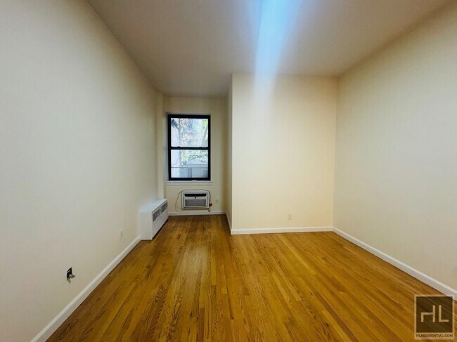 East 91st Street in New York, NY - Building Photo - Building Photo