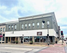630 Broadway St S, Unit #9 in Menomonie, WI - Building Photo