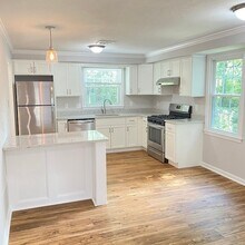 344 Neponset St in Canton, MA - Foto de edificio - Building Photo