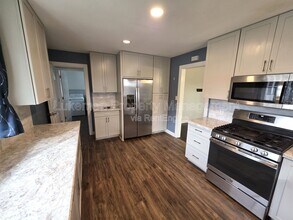 140 Parkridge Dr in Battle Creek, MI - Building Photo - Building Photo