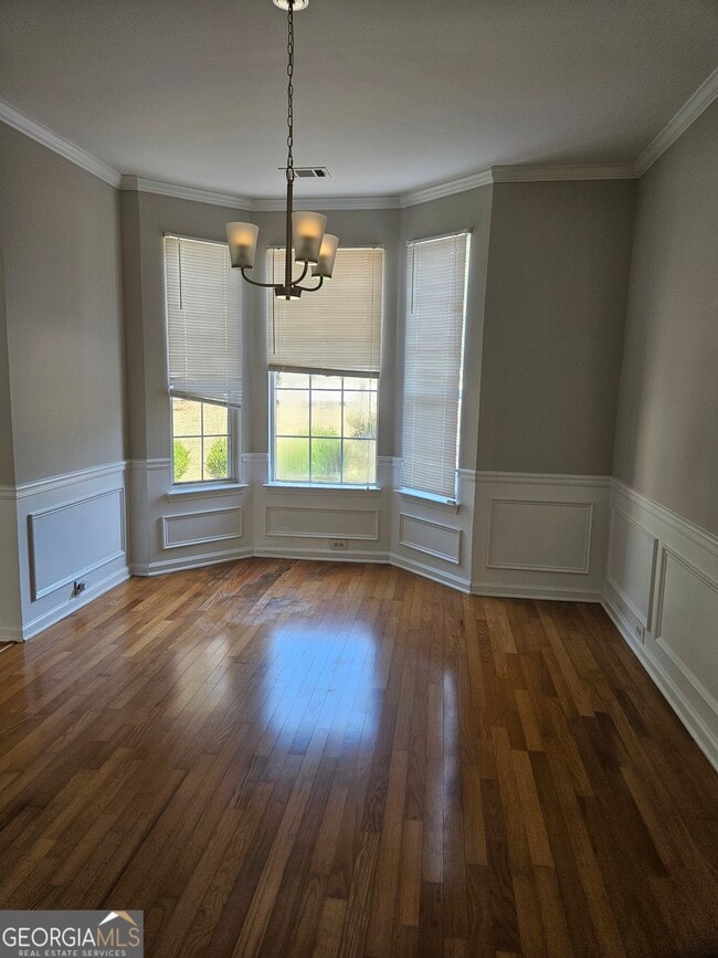 6865 Breeze Dr in Stone Mountain, GA - Building Photo - Building Photo