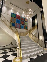 955 Bay St. in Toronto, ON - Building Photo