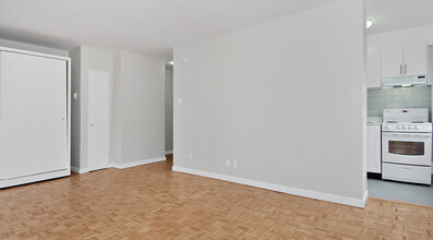 1380 Jervis St in Vancouver, BC - Building Photo - Building Photo