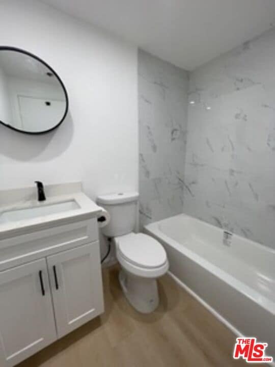 10603 Lou Dillon Ave in Los Angeles, CA - Building Photo - Building Photo