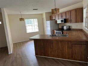 214 Fernwood St in Leesburg, FL - Building Photo - Building Photo
