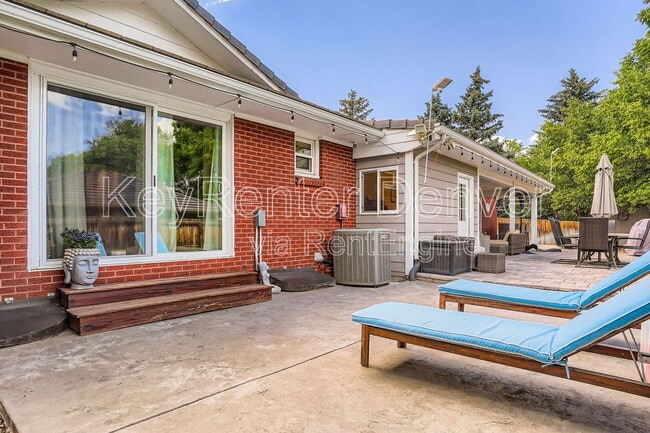 4090 S Monaco St Pkwy in Denver, CO - Building Photo - Building Photo