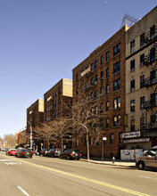 2201 Amsterdam Ave in New York, NY - Building Photo - Building Photo