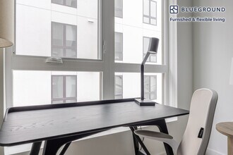 511 S Harbor Blvd, Unit FL5-ID1317 in Los Angeles, CA - Building Photo - Building Photo