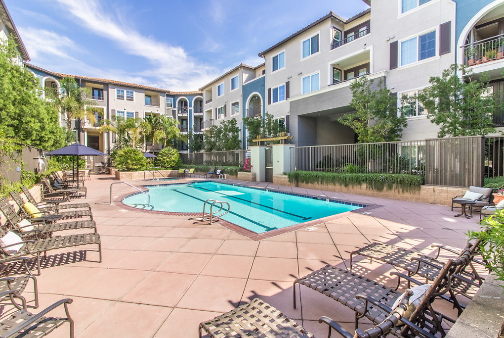 Villa Granada in Santa Clara, CA - Building Photo