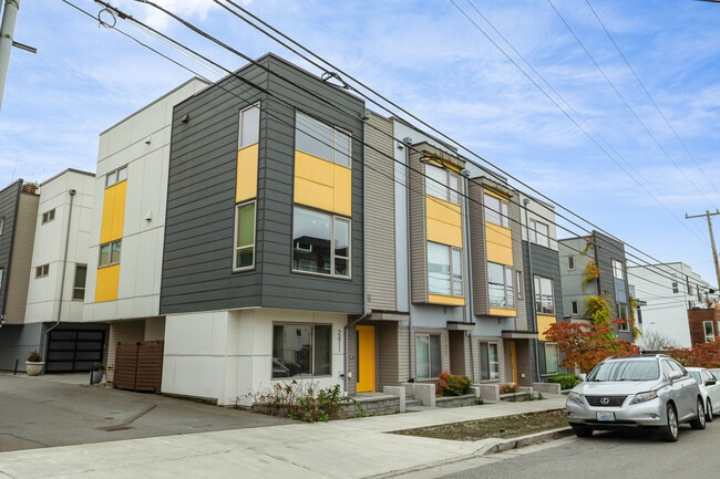 property at 2405 S Holgate St