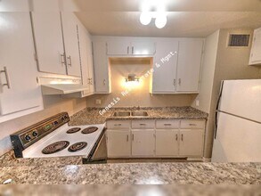 3211 E Edison St in Tucson, AZ - Building Photo - Building Photo