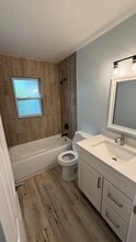 2404 51st Avenue Ter W, Unit B in Bradenton, FL - Building Photo - Building Photo